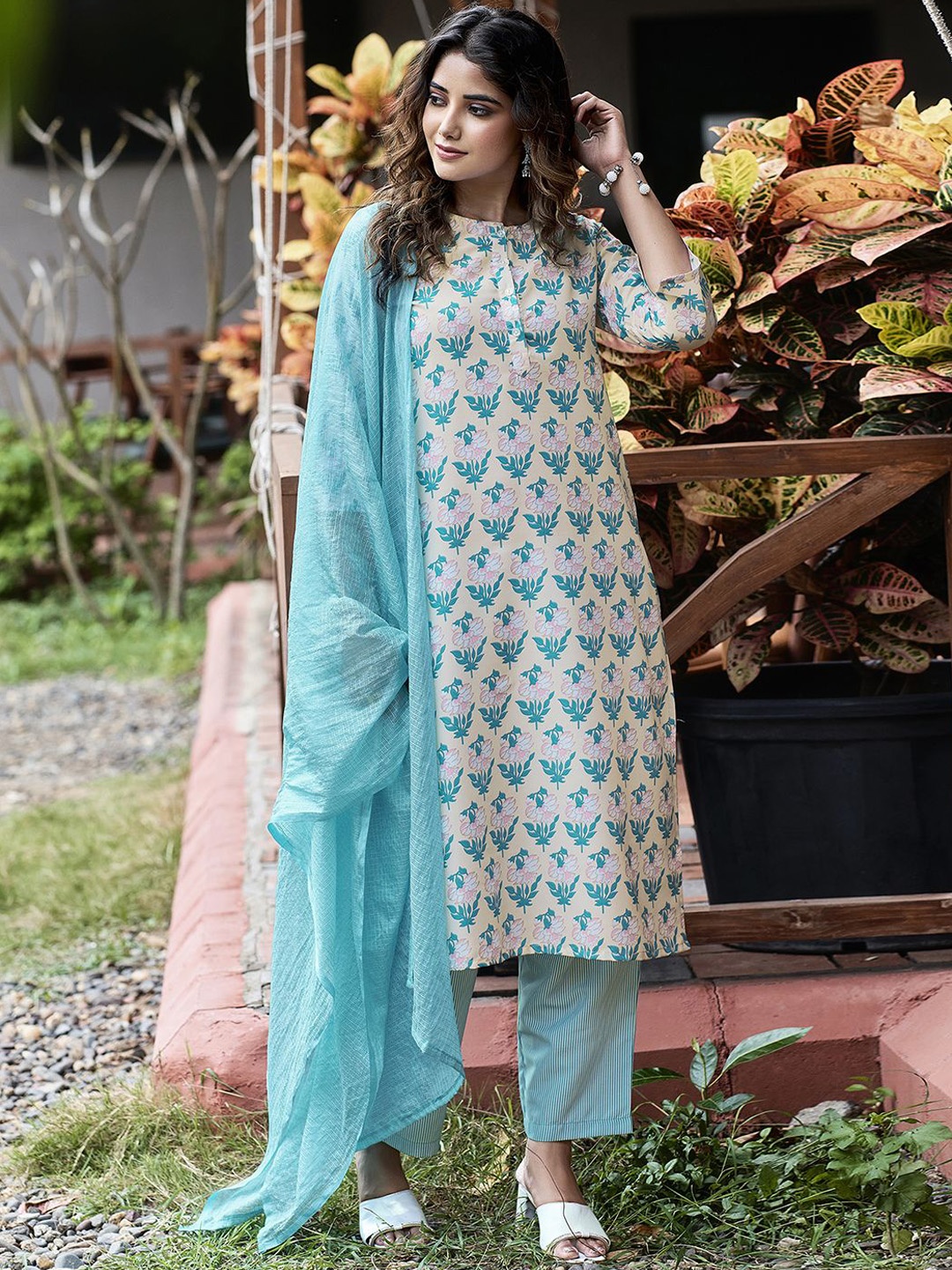 

KALINI Floral Printed Straight Kurta with Trousers & Dupatta, Blue