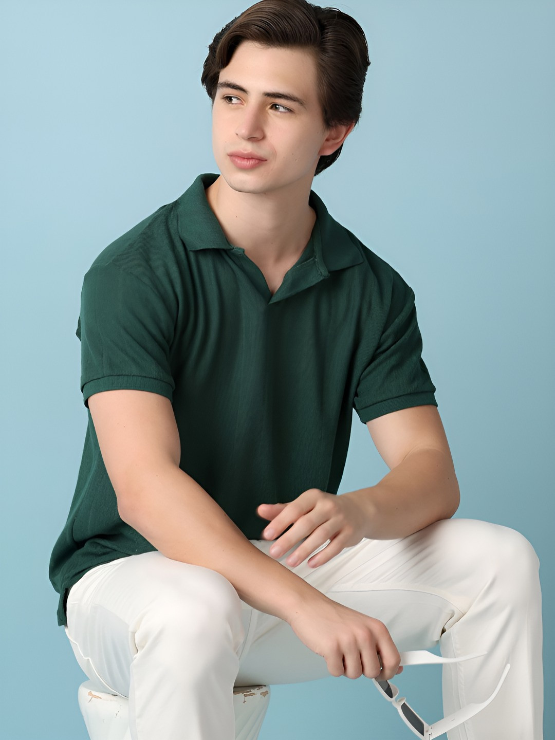 

V-Mart Men Solid Polo Collar Cotton Slim Fit T-shirt, Green