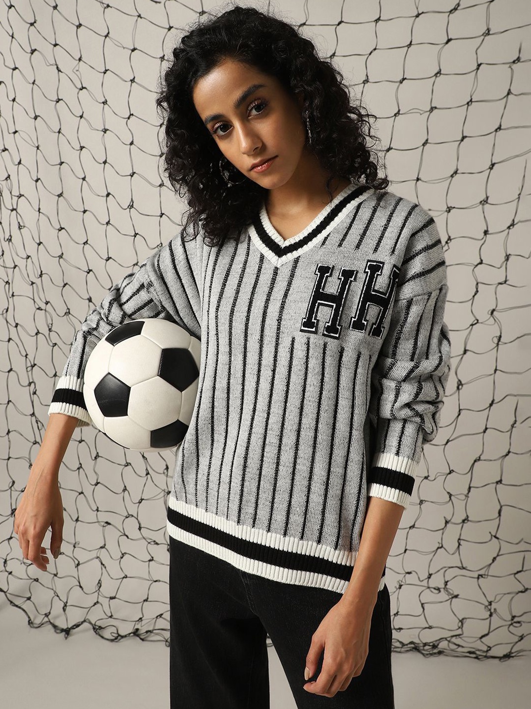 

Hubberholme Women Typography Varsity V neck Boxy Fit Pullover, Black