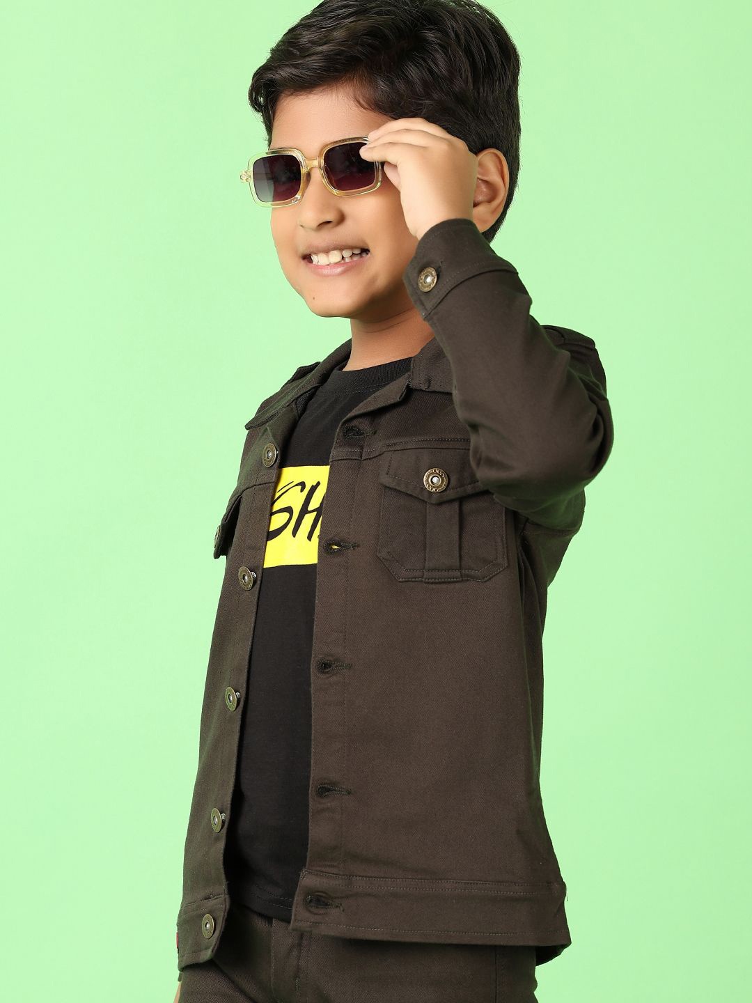 

V-Mart Boys Typography Printed T-shirt With Trousers, Olive
