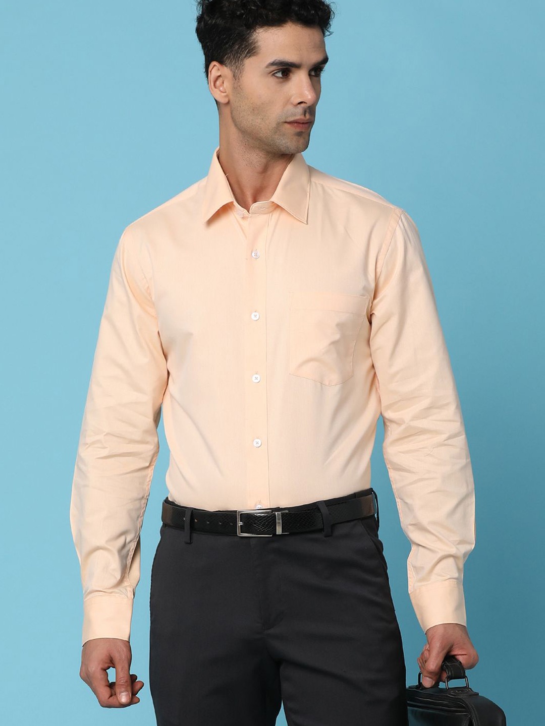 

V-Mart Men Spread Collar Solid Formal Shirt, Orange