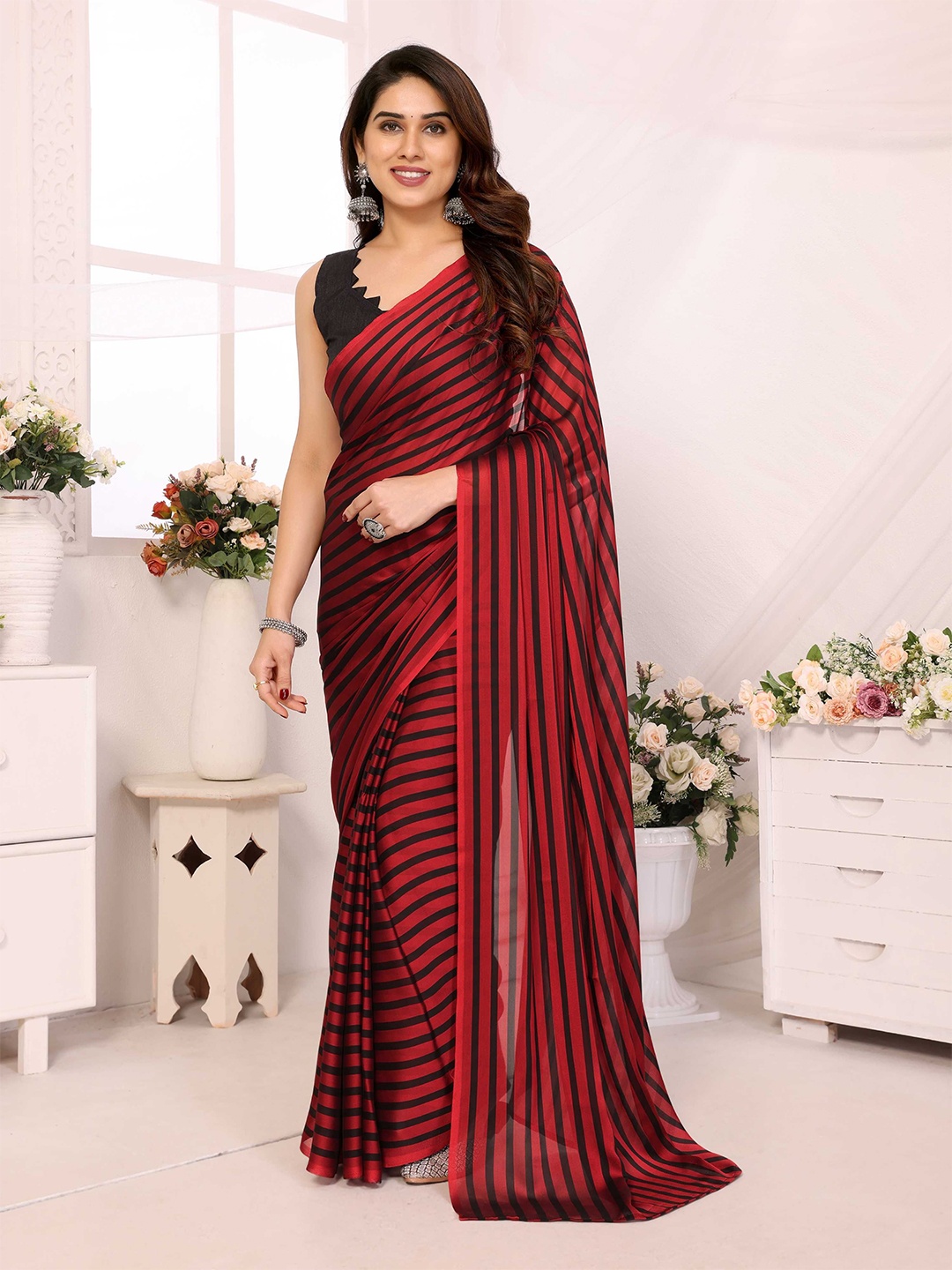 

Panzora Striped Ready to Wear Saree, Red