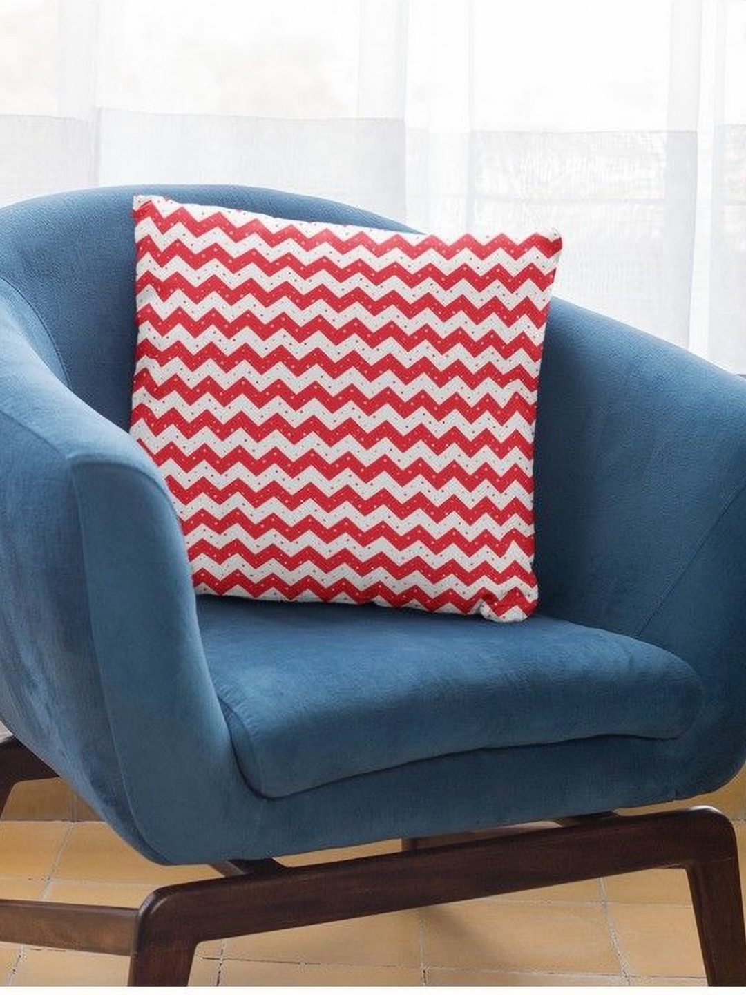 

THEYAYACAFE Red & White Geometric Velvet Square Cushion Covers