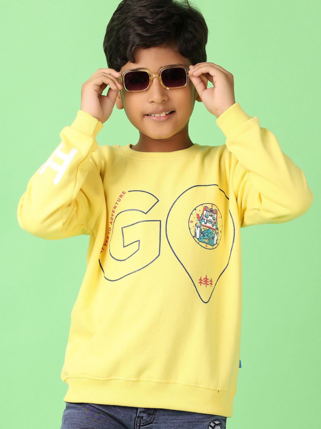 

V-Mart Boys Yellow Round Neck Full Sleeves Printed Pullover Sweatshirt