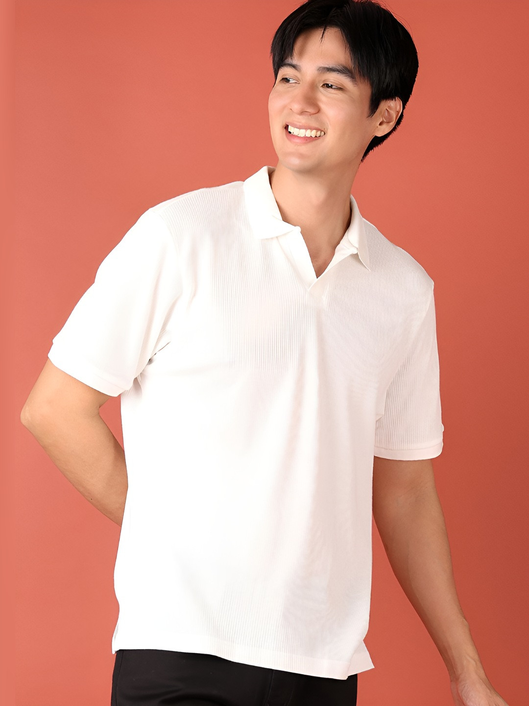 

V-Mart Men Solid Polo Collar Cotton T-shirt, White