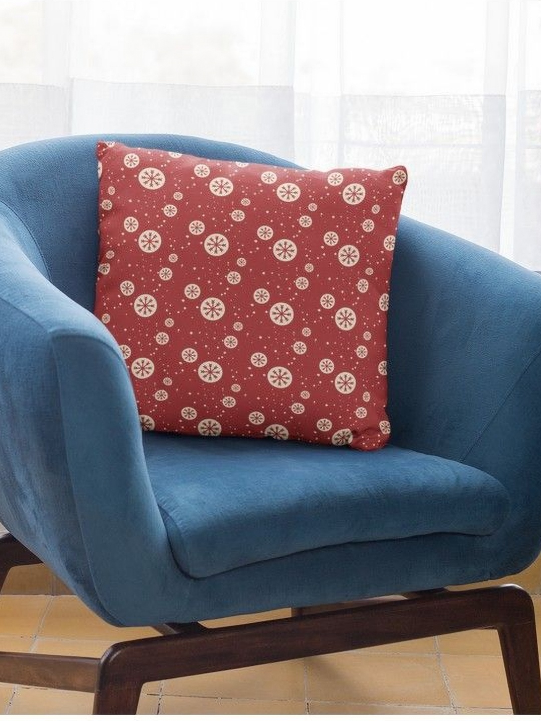 

THEYAYACAFE Red & White Geometric Velvet Square Cushion Covers