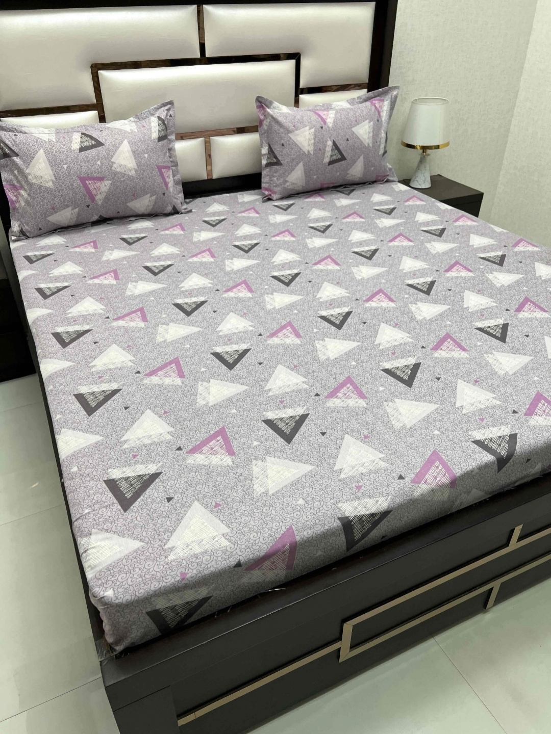 

Pure Decor Cotton Queen Size Double Bedsheet With 2 Pillow Covers 2.28m X 2.54m, Purple