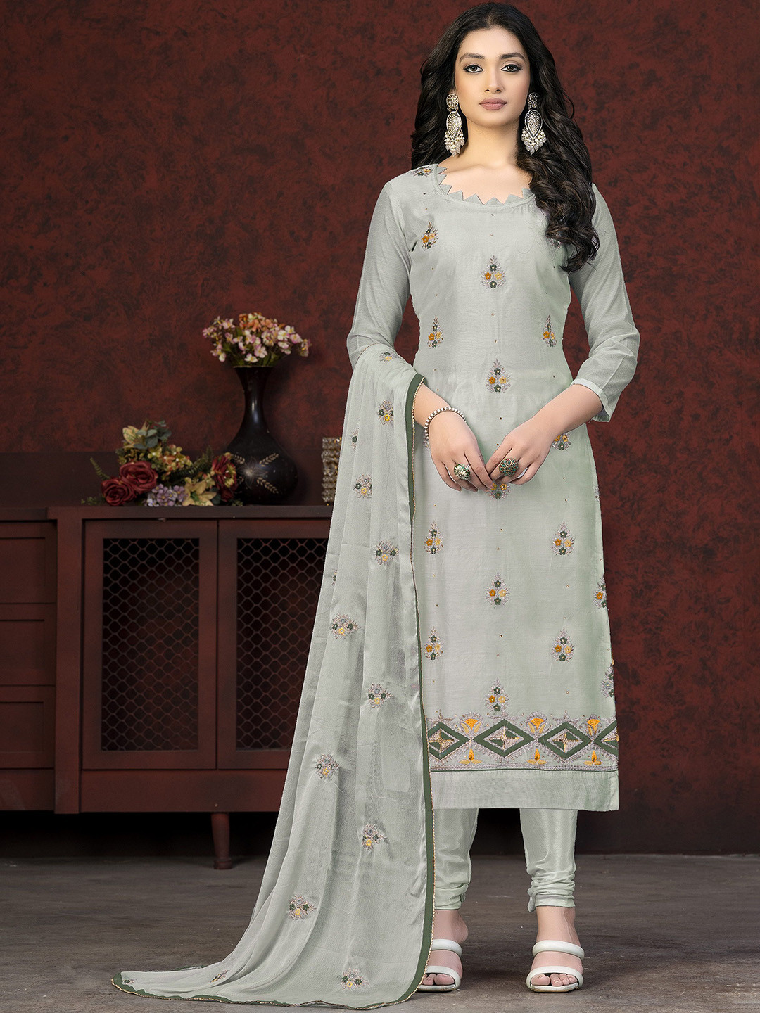 

Maroosh Floral Embroidered Unstitched Dress Material, Grey