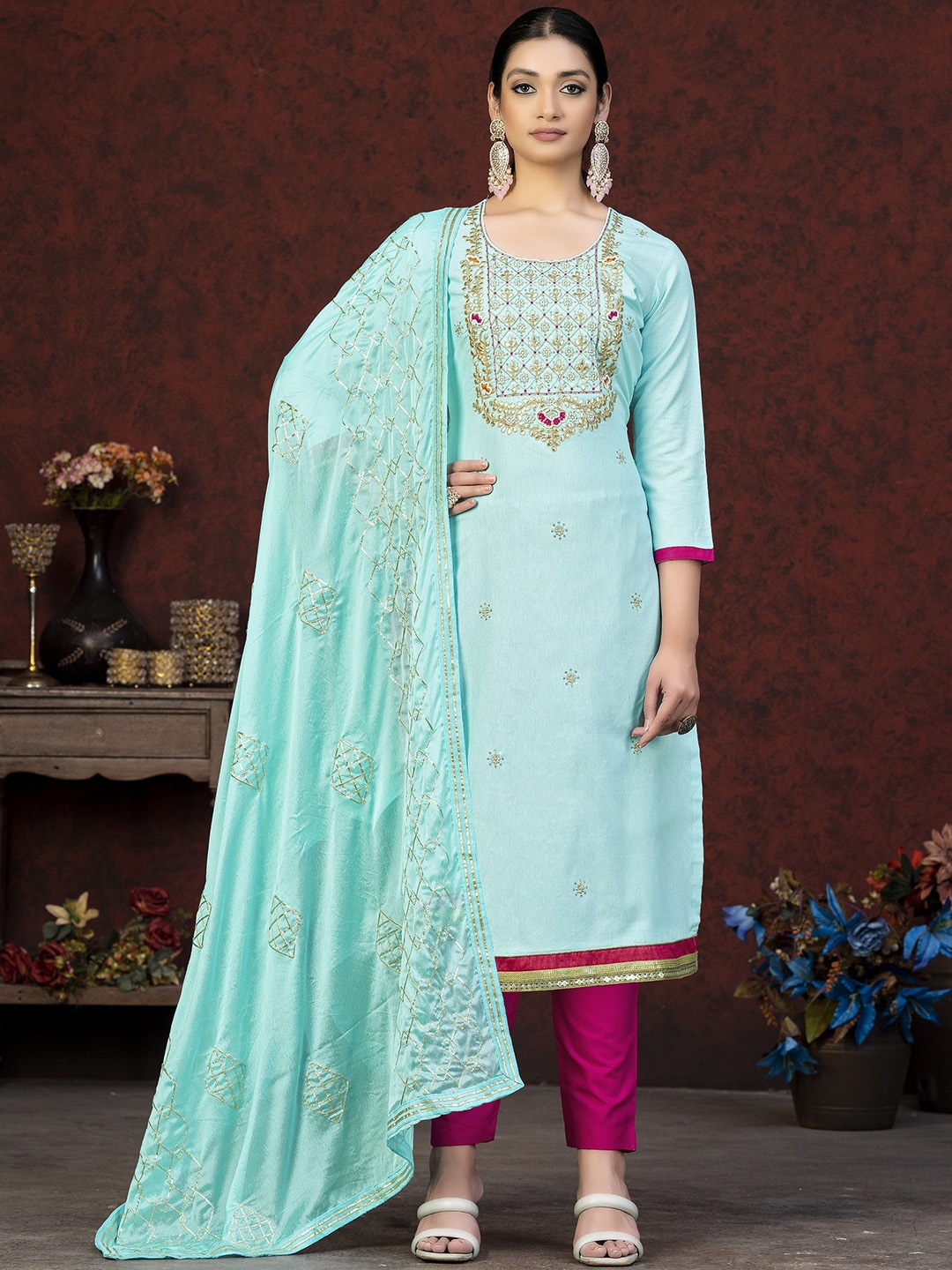 

Maroosh Floral Embroidered Unstitched Dress Material, Turquoise blue