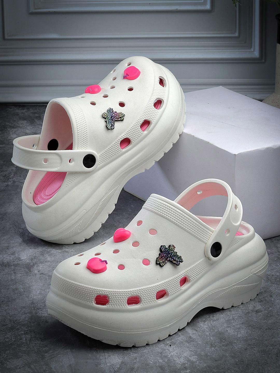 

ASIAN Women Rubber Clogs, White