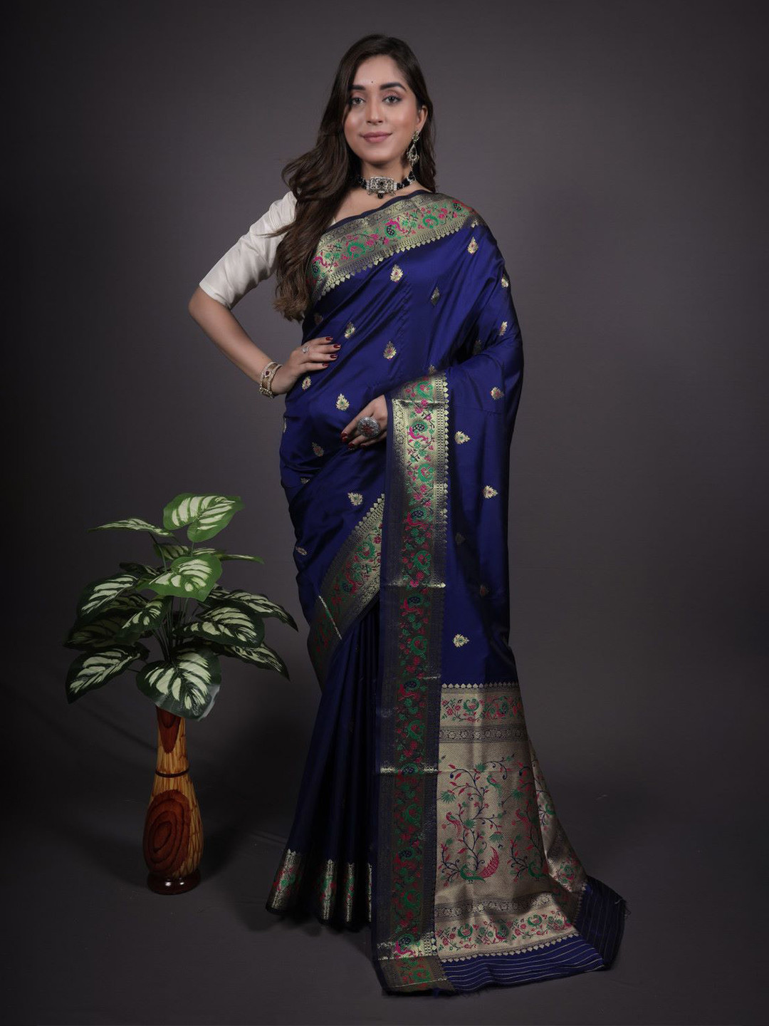 

HEER FASHION Woven Design Zari Designer Paithani Saree, Navy blue