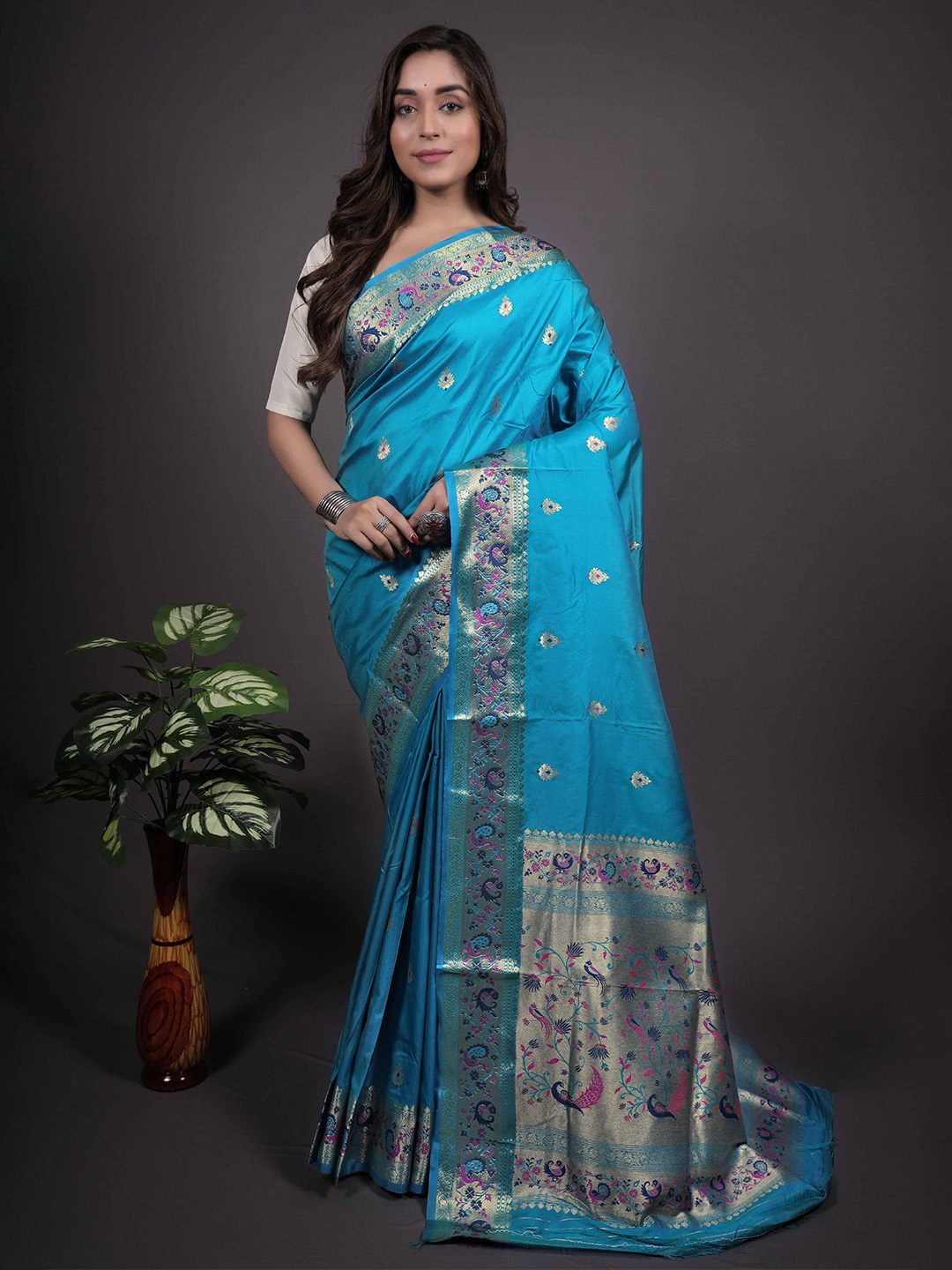 

HEER FASHION Woven Design Zari Designer Paithani Saree, Teal