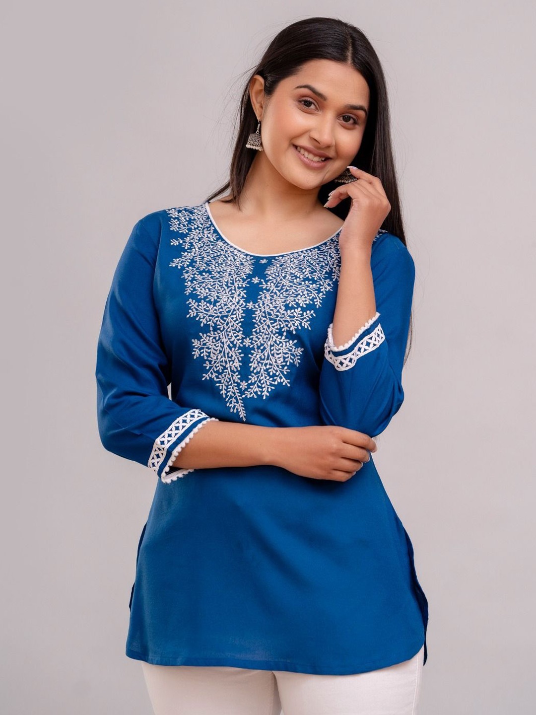 

ANNU PARIDHAN Women Floral Embroidered Top, Blue