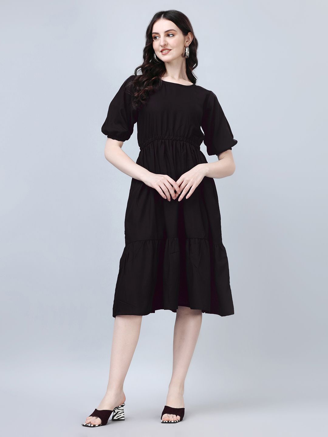 

Krunal Raiyani Women Round Neck it & Flare Maxi Dress, Black
