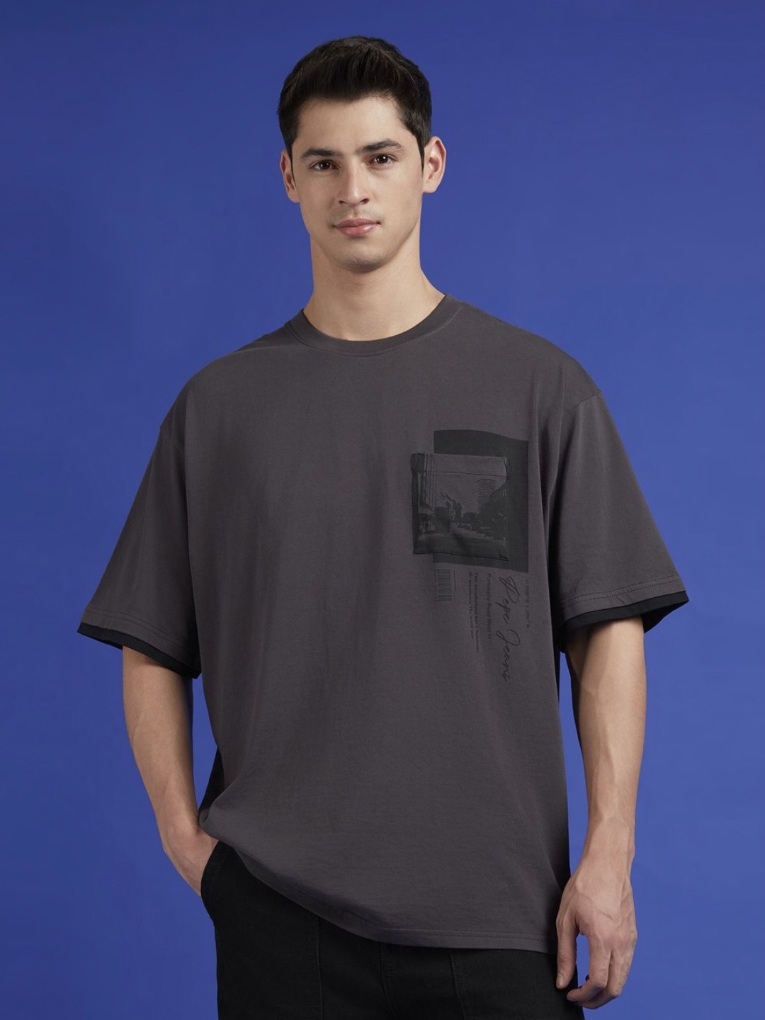

Pepe Jeans Men Graphic Printed Round Neck Pure Cotton Oversized T-shirt, Grey