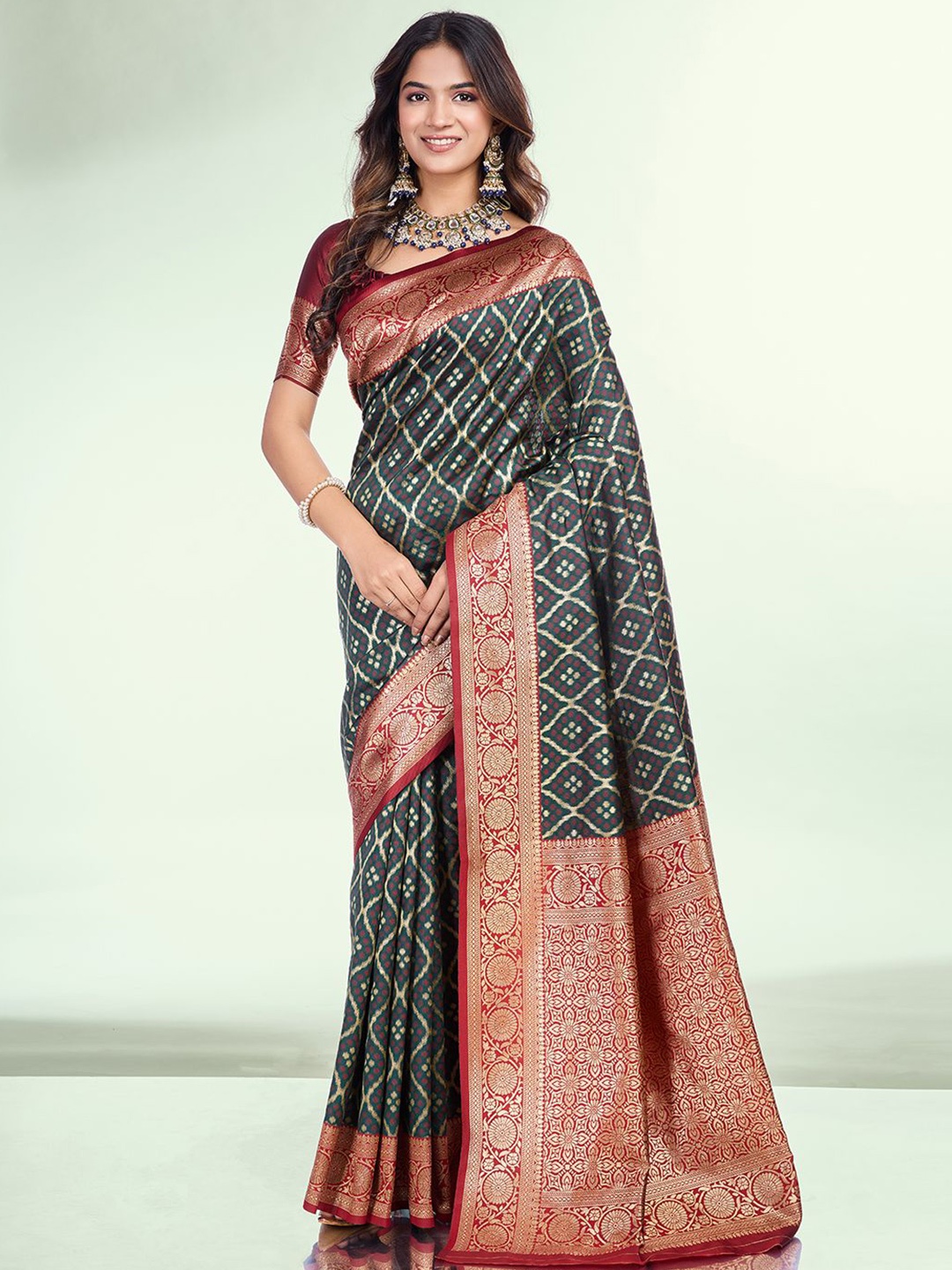 

RICH & ROMAN Woven Design Zari Pure Silk Banarasi Saree, Olive