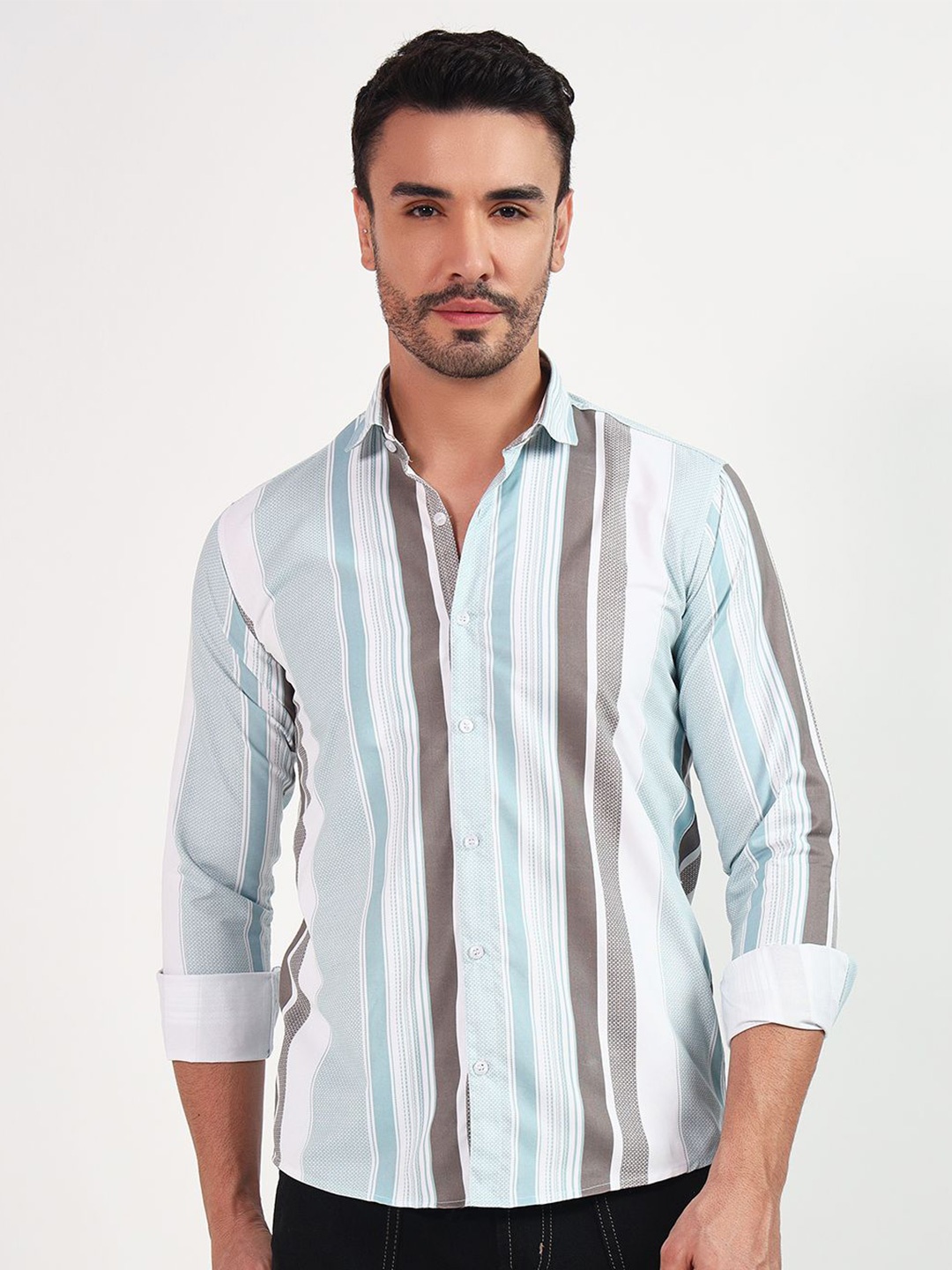 

YOUTH FIRST Men Premium Spread Collar Vertical Striped Casual Shirt, Grey