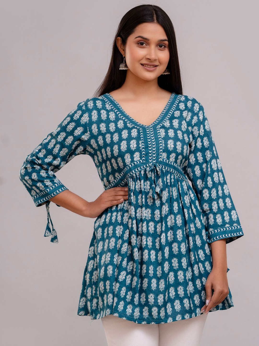 

ANNU PARIDHAN Women Printed Casual Top, Teal