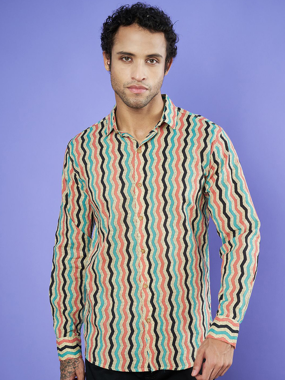 

KALINI Men Premium Spread Collar Chevron Striped Cotton Casual Shirt, Cream