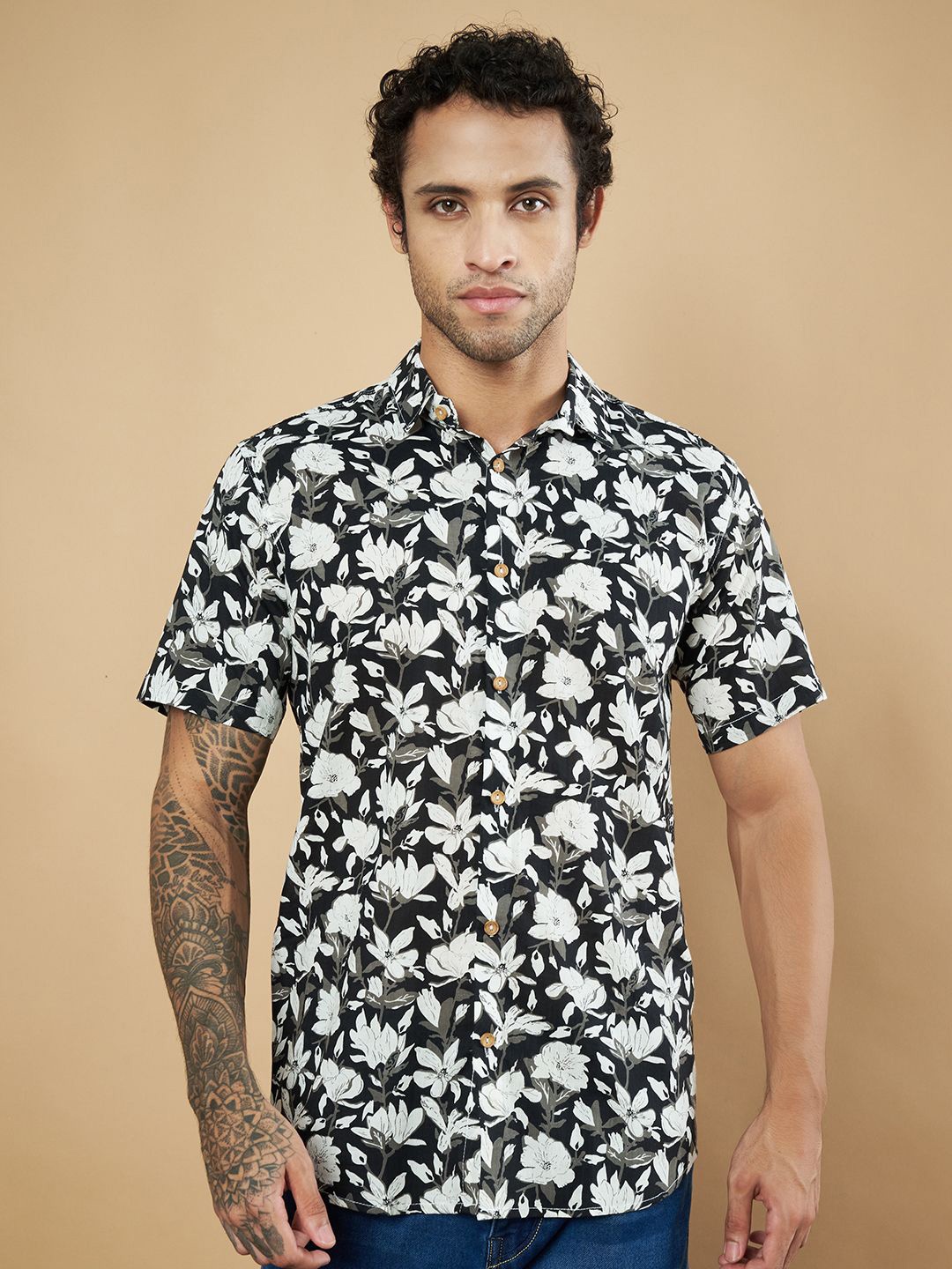 

KALINI Men Premium Spread Collar Floral Printed Cotton Casual Shirt, Black