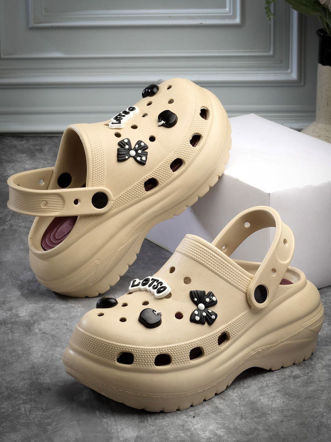 

ASIAN Kids Rubber Clogs, Beige