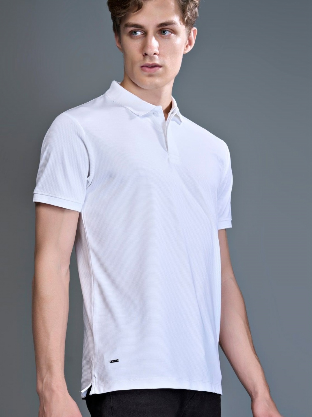 

MAXZONE Men Solid Polo Collar T-shirt, White