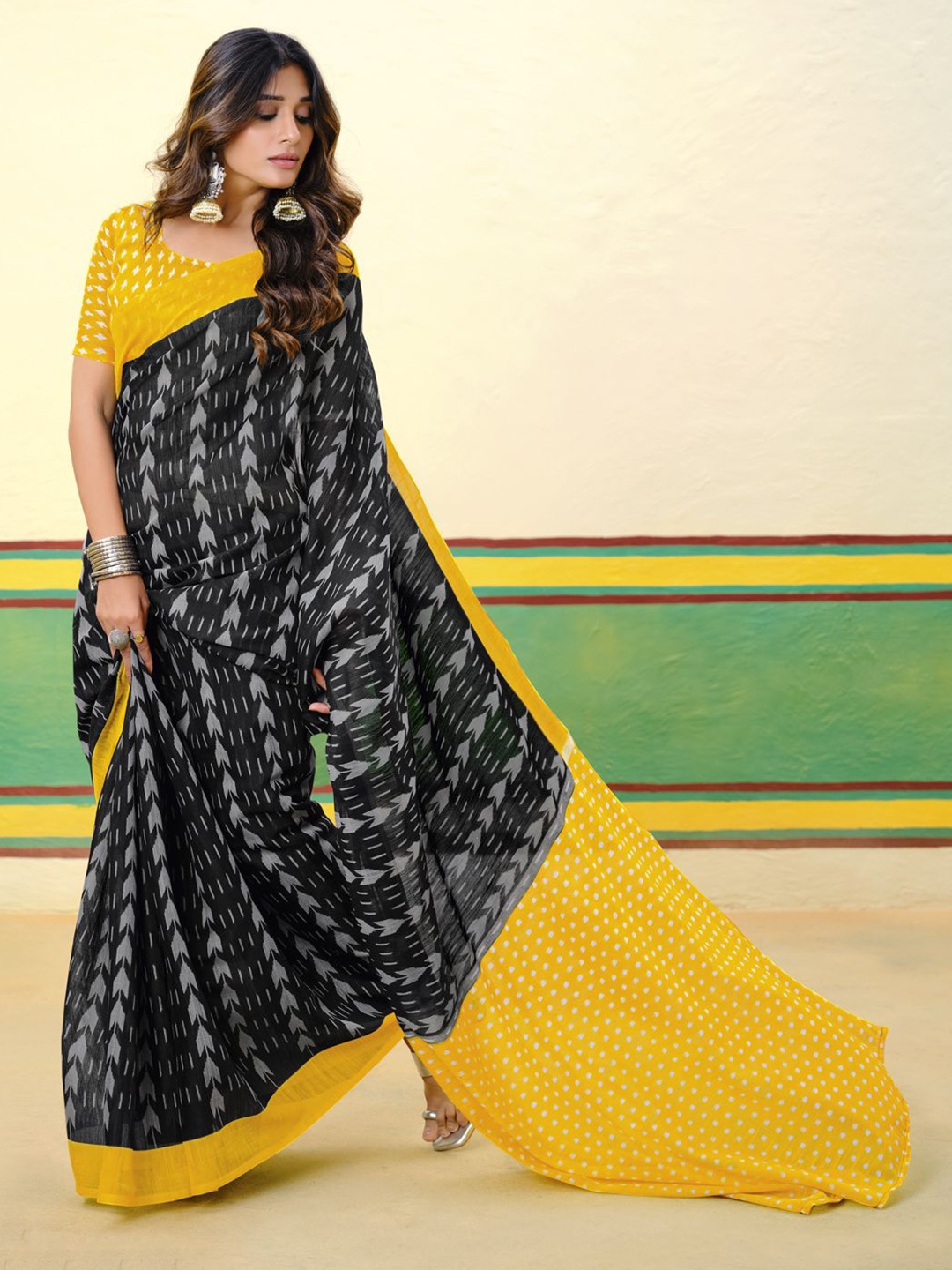 

CHUDIYA Womens Cotton Ikat Saree, Yellow