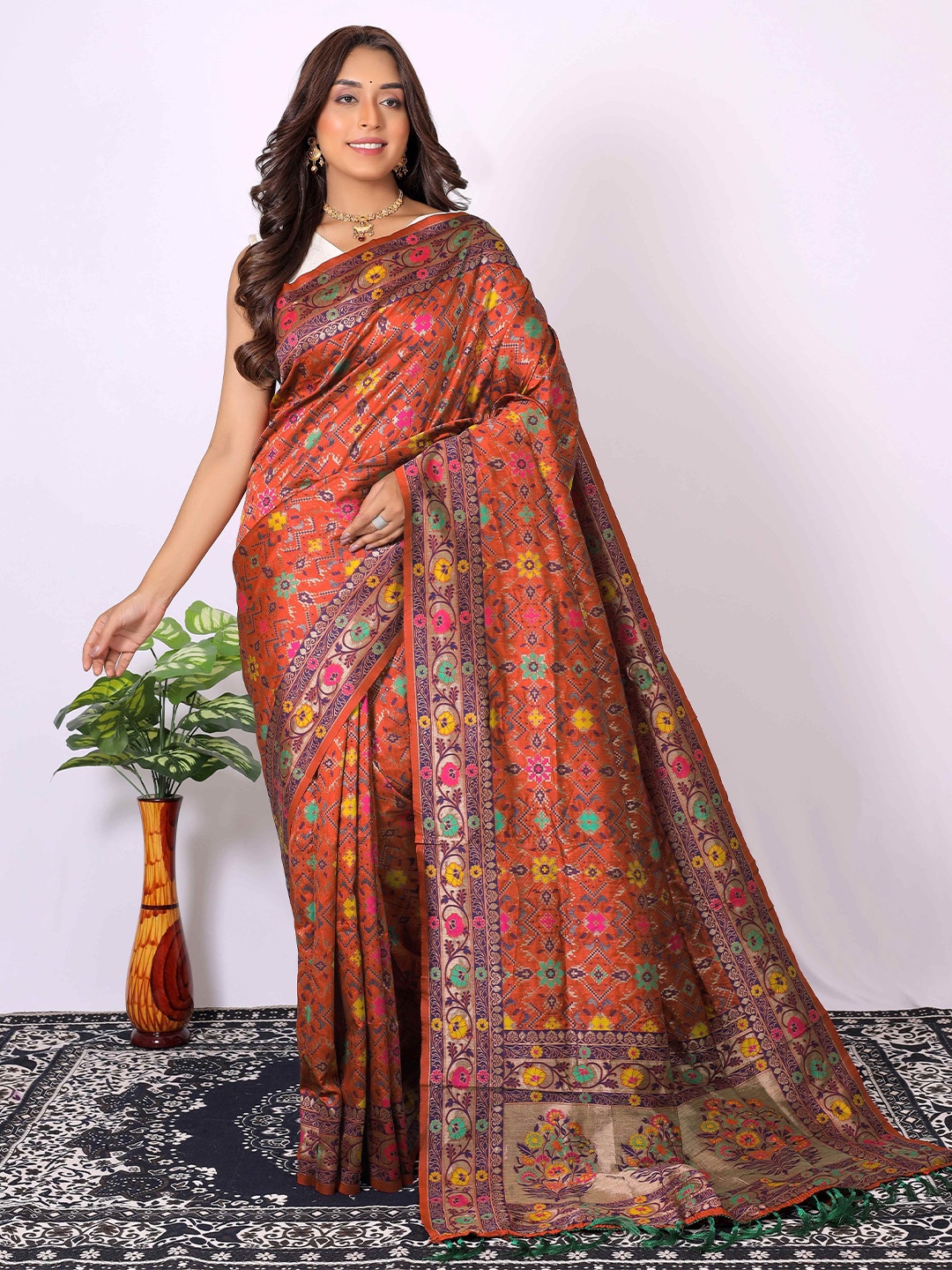 

HEER FASHION Woven Design Zari Patola Saree, Orange