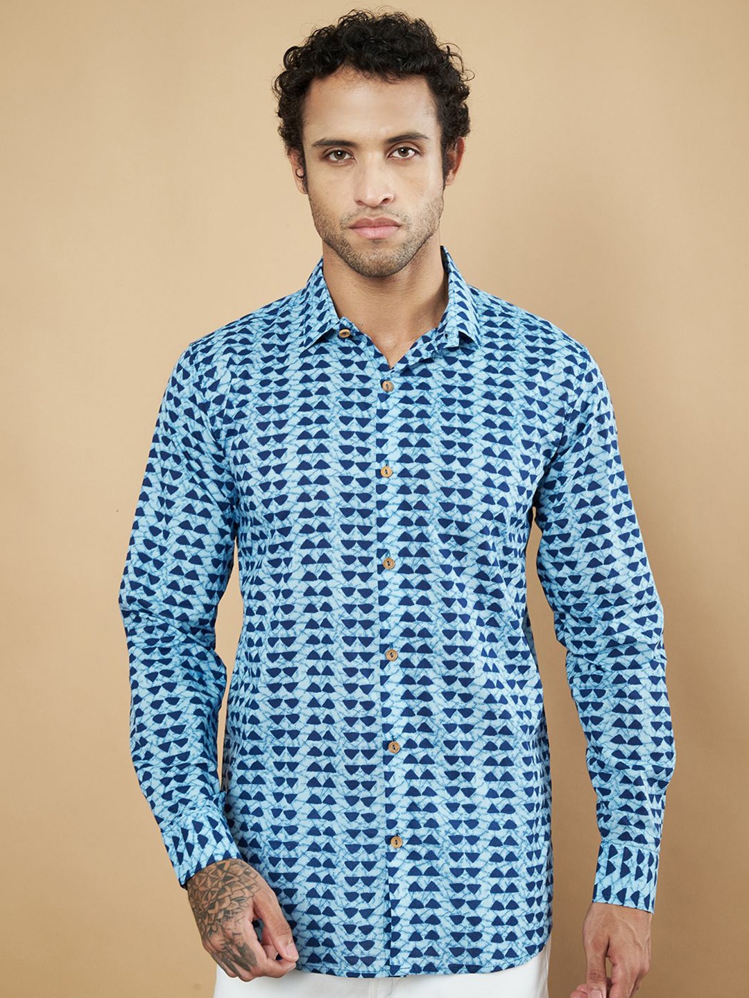 

KALINI Men Premium Opaque Printed Casual Shirt, Blue