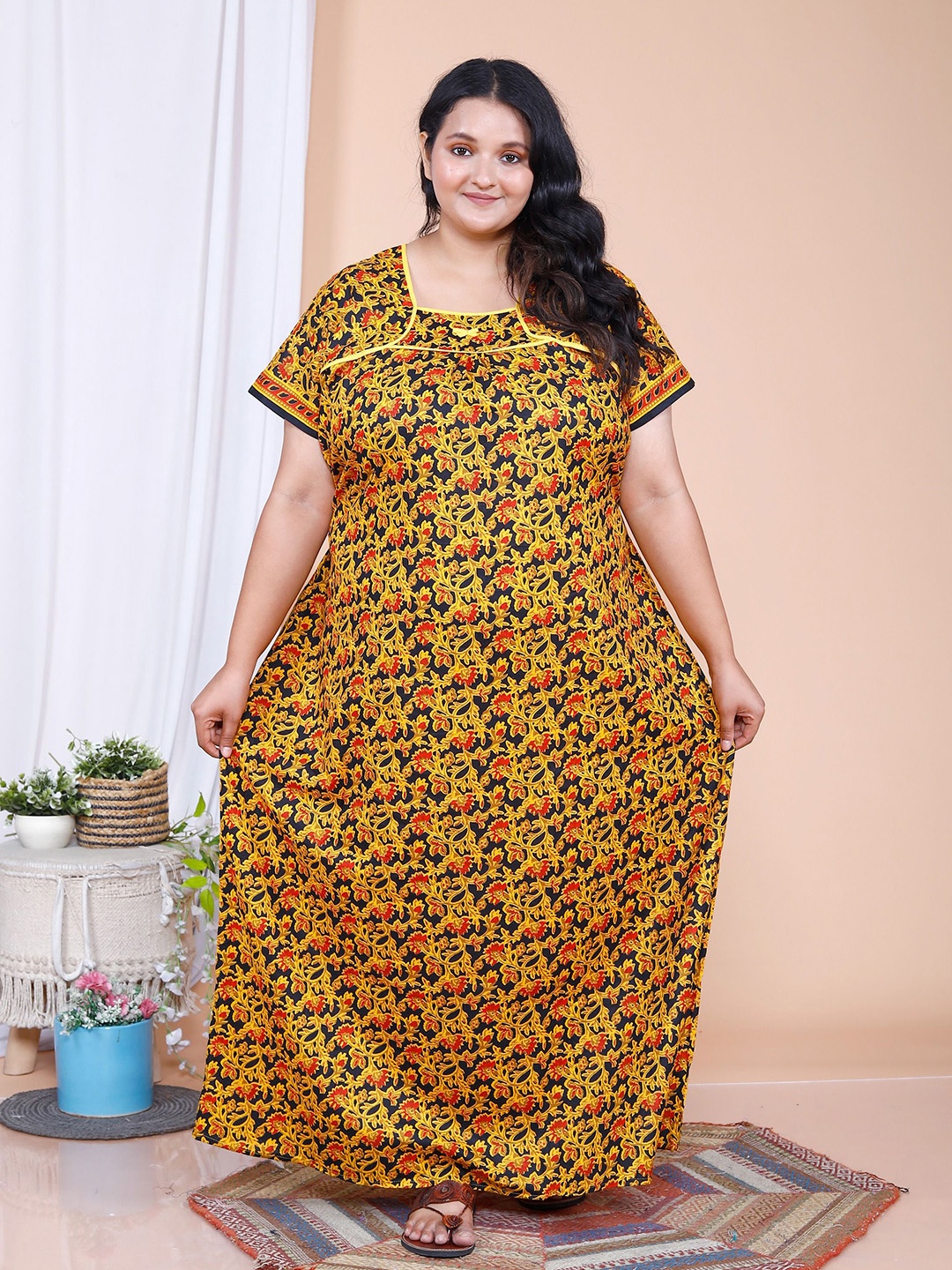 

JAIPZZ APPARELS Women Printed Pure Cotton Maxi Nightdress, Yellow