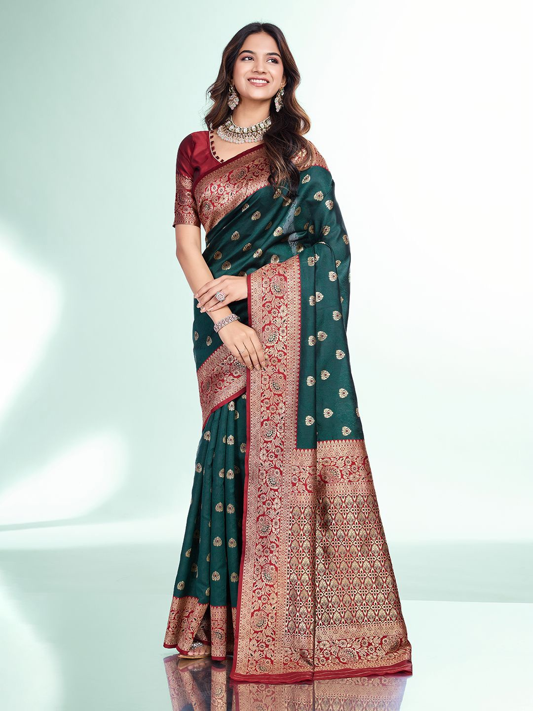 

RICH & ROMAN Ethnic Motifs Zari Pure Silk Banarasi Saree, Green