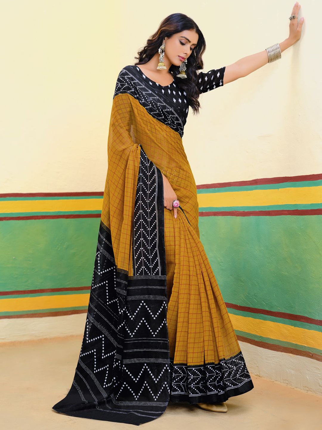 

CHUDIYA Colourblocked Pure Cotton Ikat Saree, Mustard