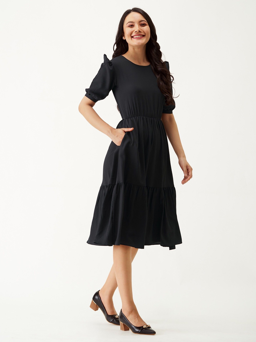 

Krunal Raiyani Women Fit & Flare Round Neck Short Sleeves Casual Maxi Dress, Black