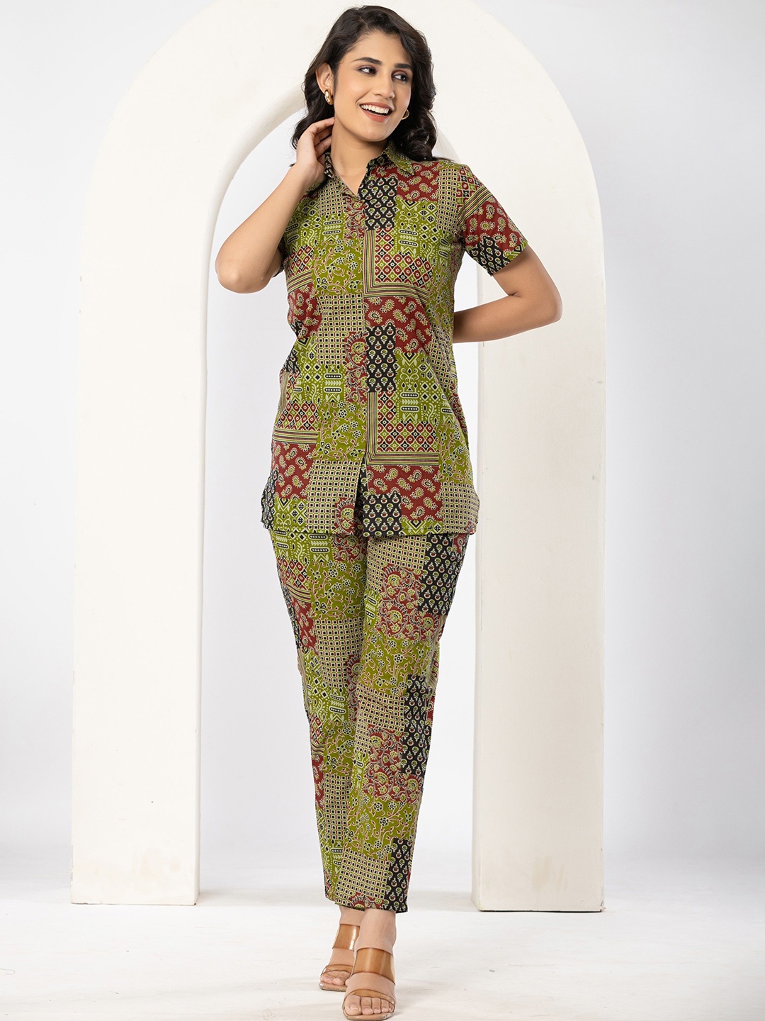 

JAIPURI BUNAAI Printed Pure Cotton Tunic With Trouser Co -Ords, Green