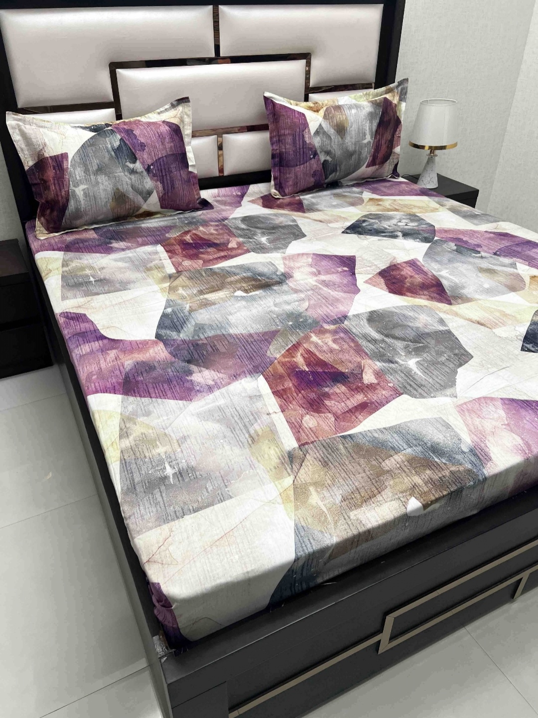 

Pure Decor Majestic Purple Abstract Printed Cotton 300 TC King Bedsheet Set 2.73 x 2.72 m