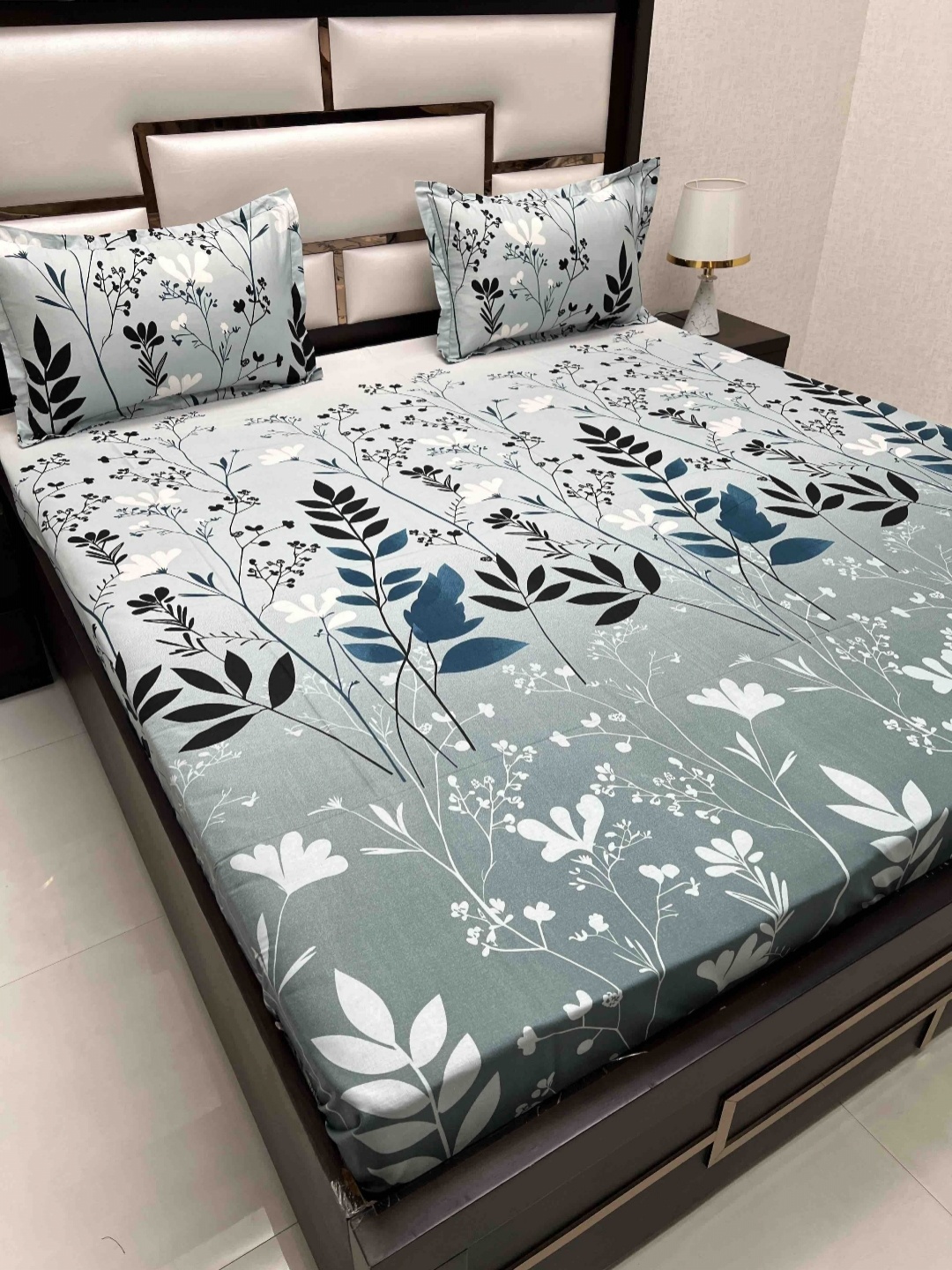 

Pure Decor Grey & Blue Floral Pure Cotton 260 TC Queen Bedsheet Set 2.29 m x 2.54 m