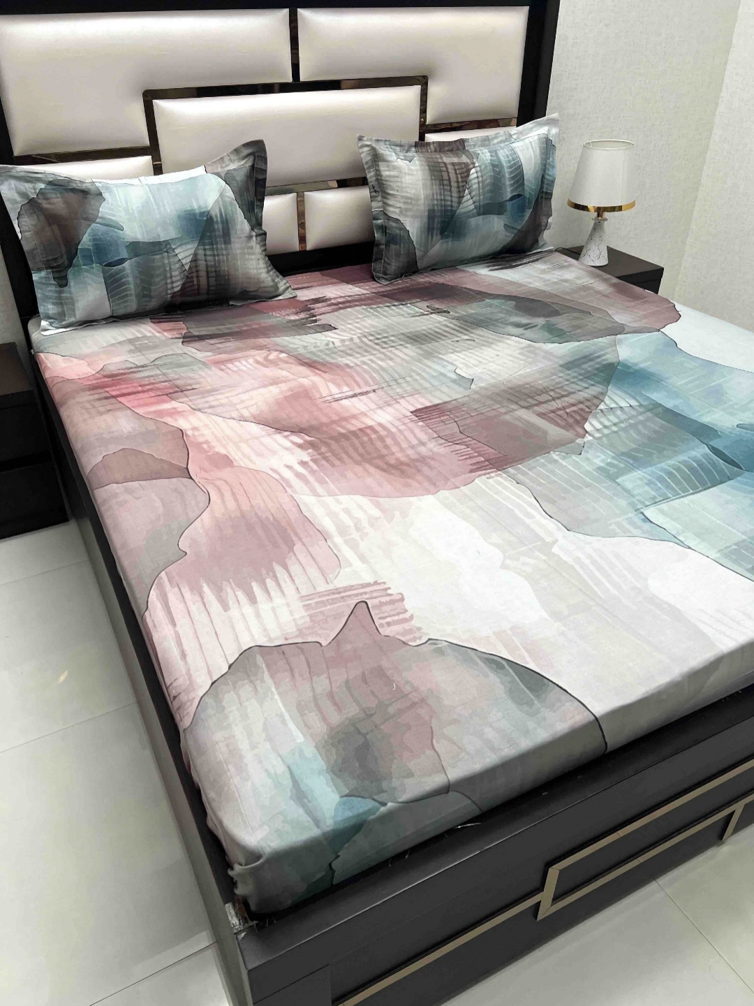 

Pure Decor Cotton King Size Double Bed Bedsheet With 2 Pillow Covers 2.74m X 2.74m, White