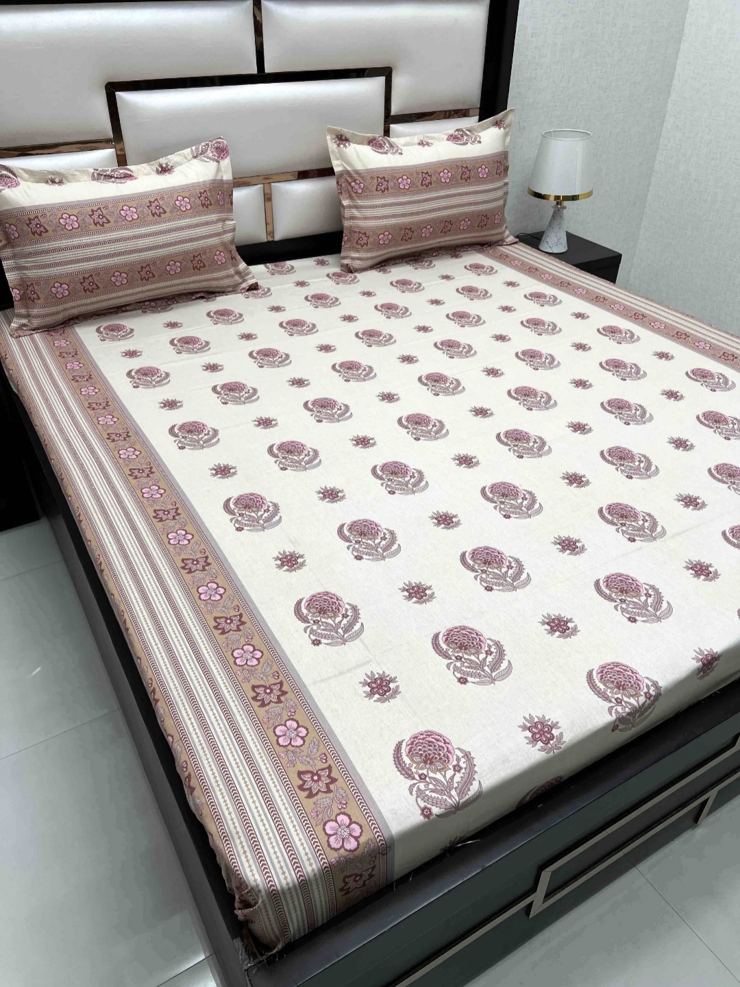 

Pure Decor Royal Passion Pink Floral Printed Cotton 220 TC Queen Bedsheet Set 2.52 x 2.29m