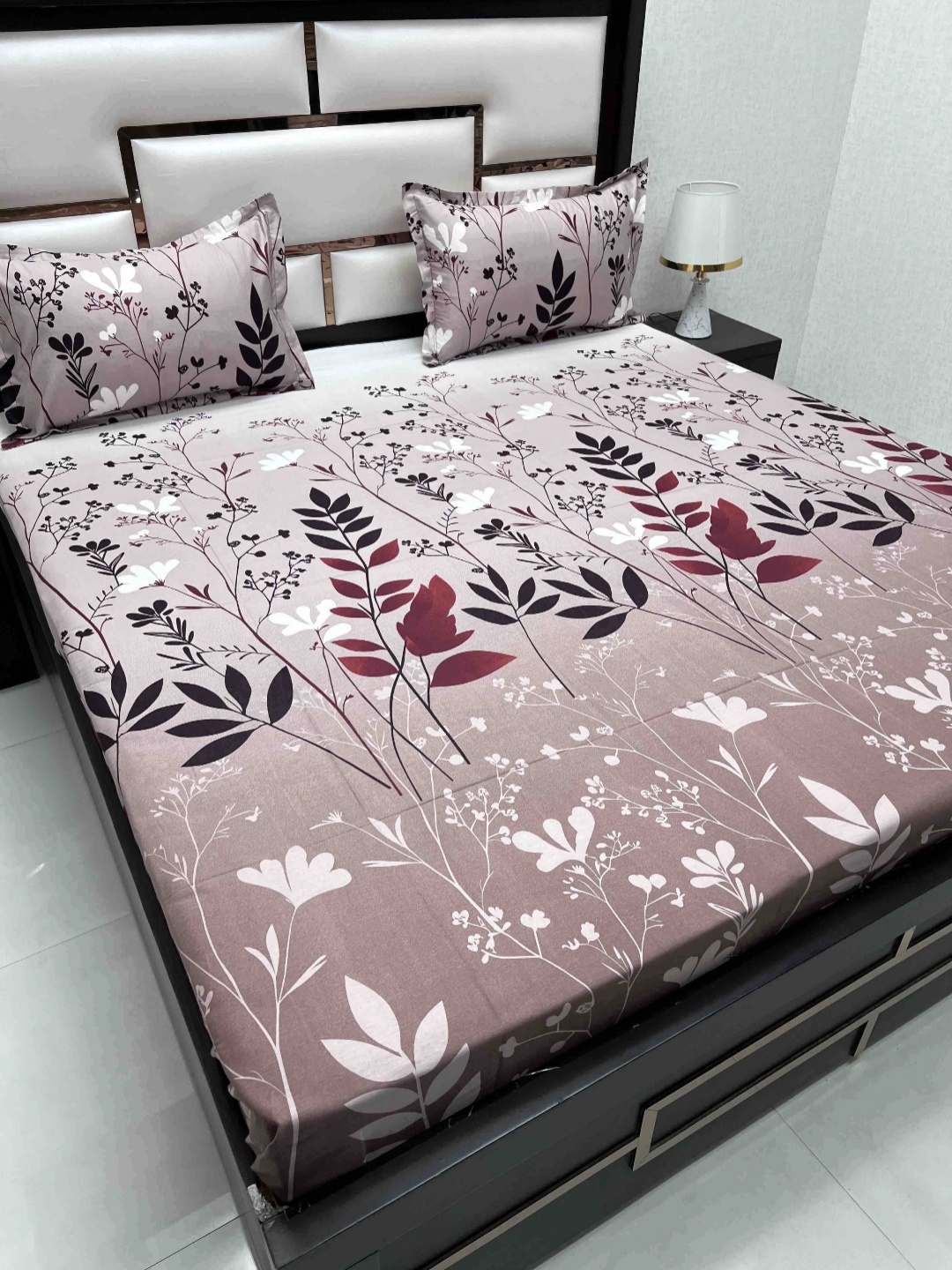 

Pure Decor Purple & White Floral Pure Cotton 350 TC Queen Bedsheet Set 2.28 m x 2.52 m