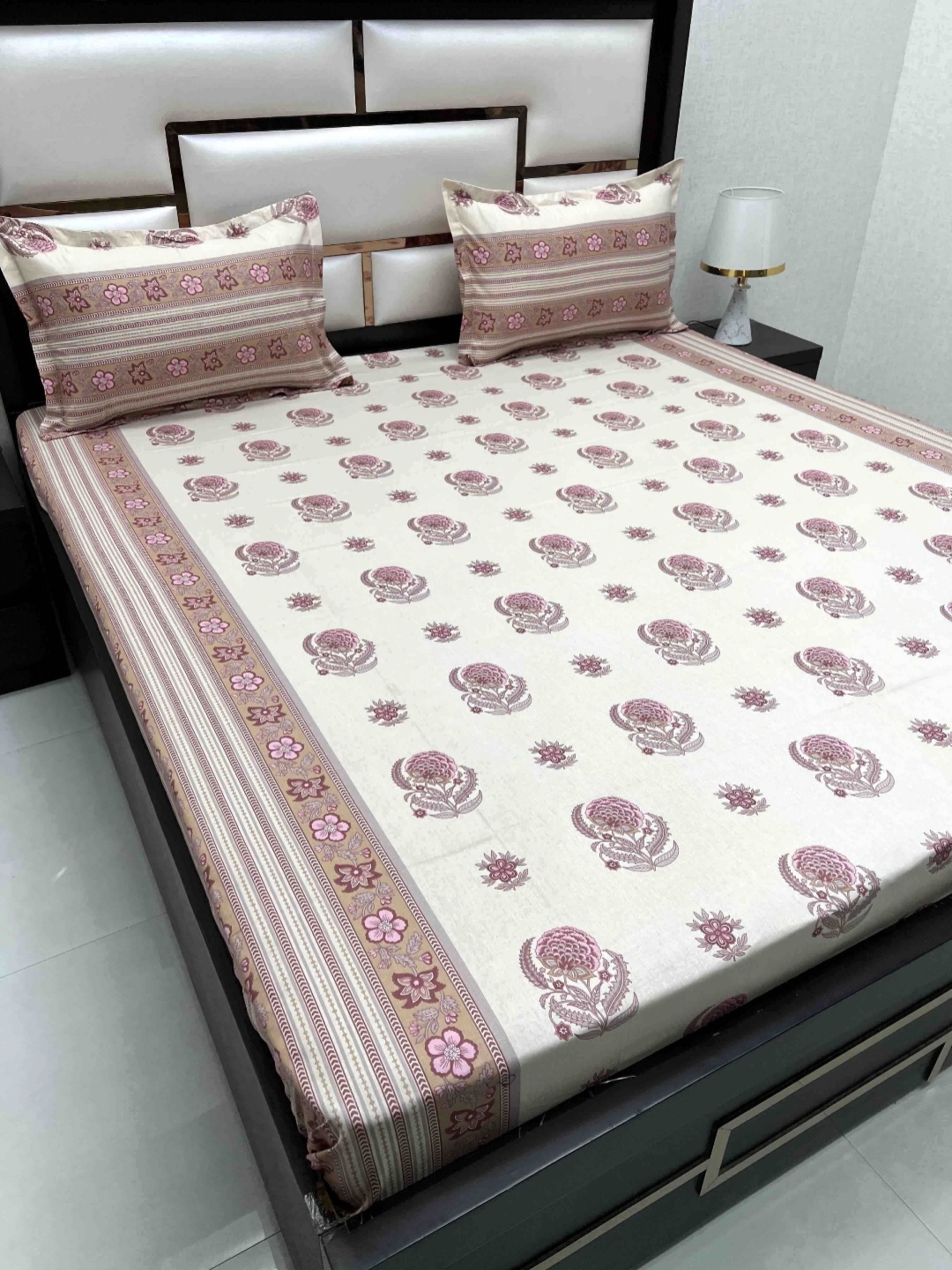 

Pure Decor White & Purple Floral Pure Cotton 330 TC Queen Bedsheet Set 2.28 m x 2.53 m