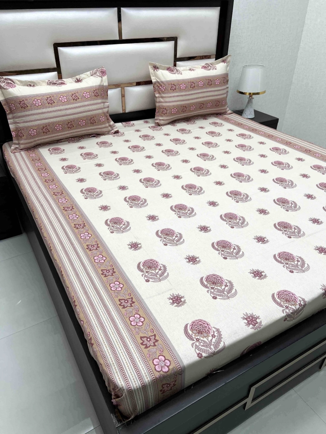 

Pure Decor White & Brown Floral Pure Cotton 350 TC Queen Bedsheet Set 2.29 m x 2.53 m