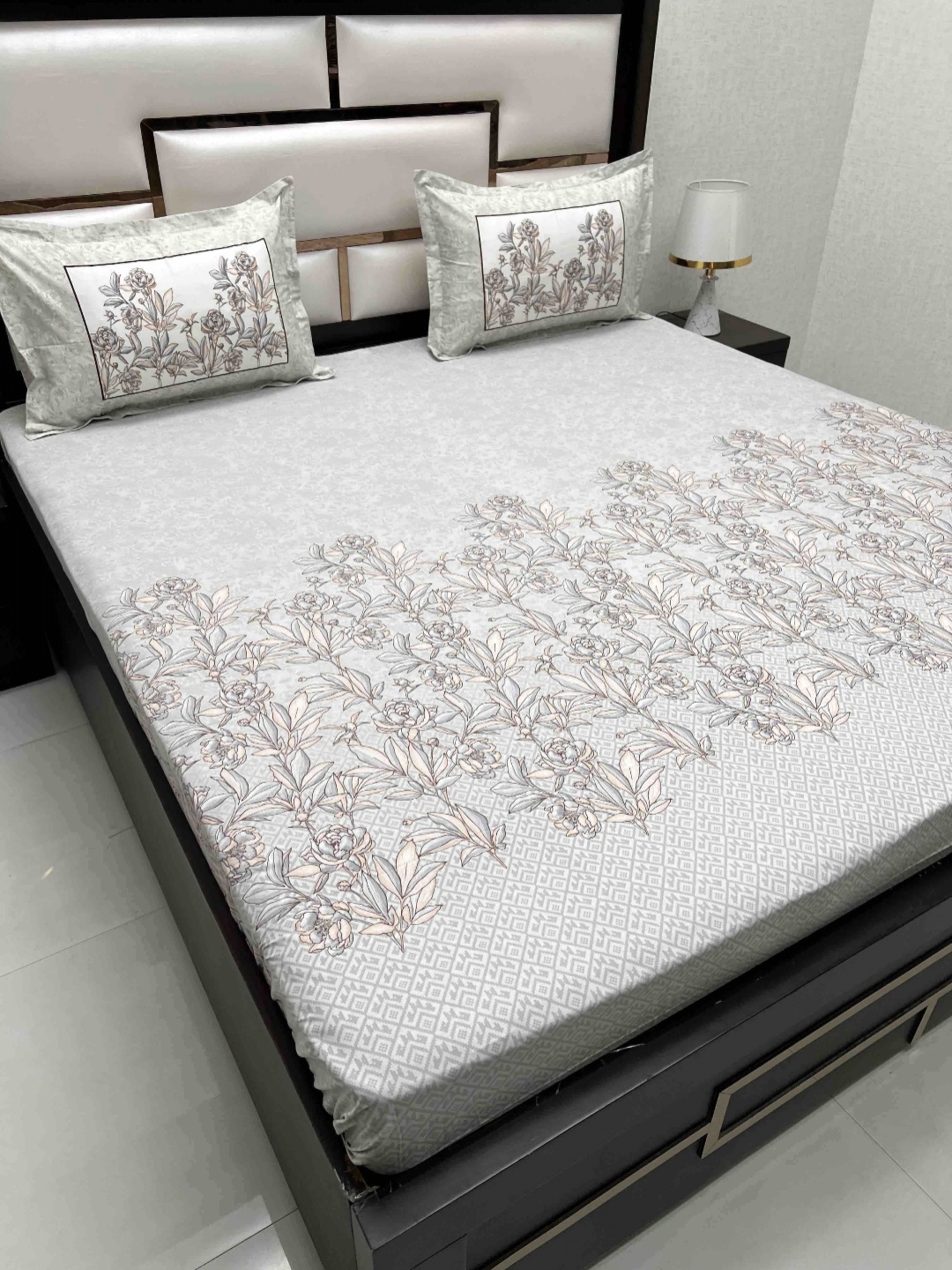 

Pure Decor Cotton King Size Double Bed Bedsheet With 2 Pillow Covers 2.74m X 2.74m, Silver