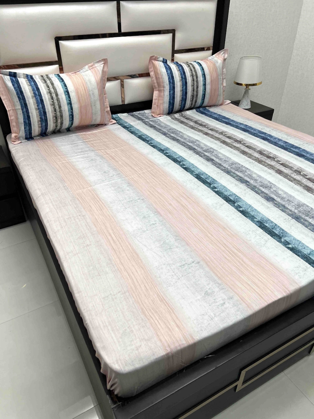 

Pure Decor Cotton King Size Double Bed Bedsheet With 2 Pillow Covers 2.74m X 2.74m, Peach