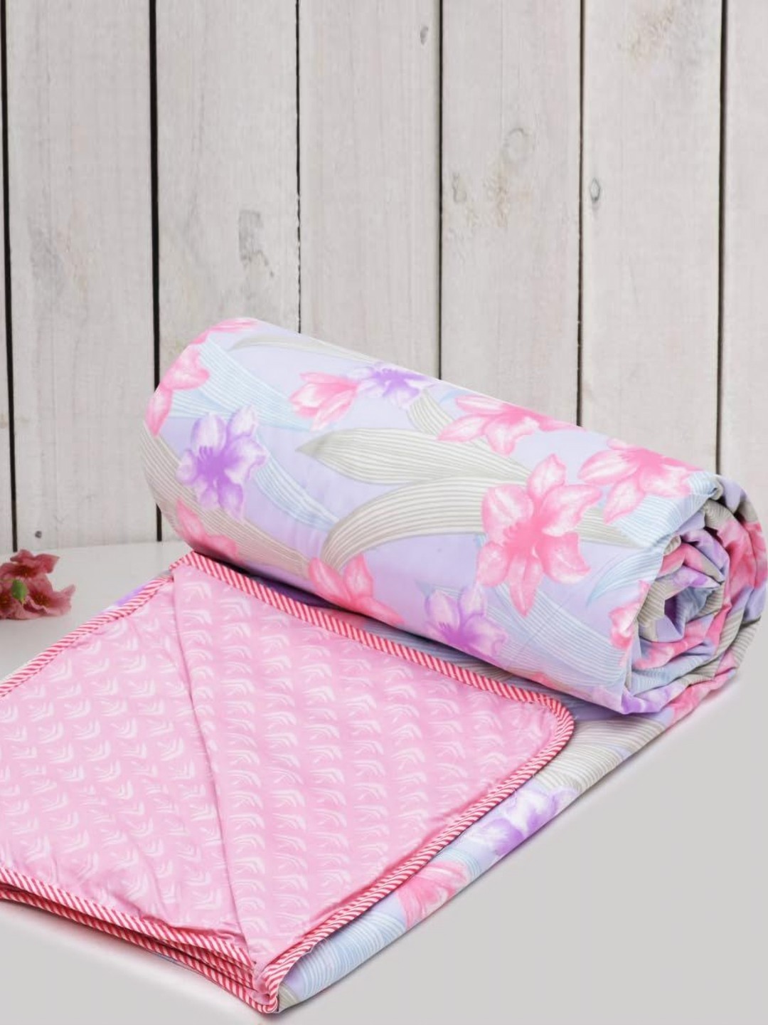 

RRC Purple Floral Microfiber Summer 120 GSM Double Bed Dohar