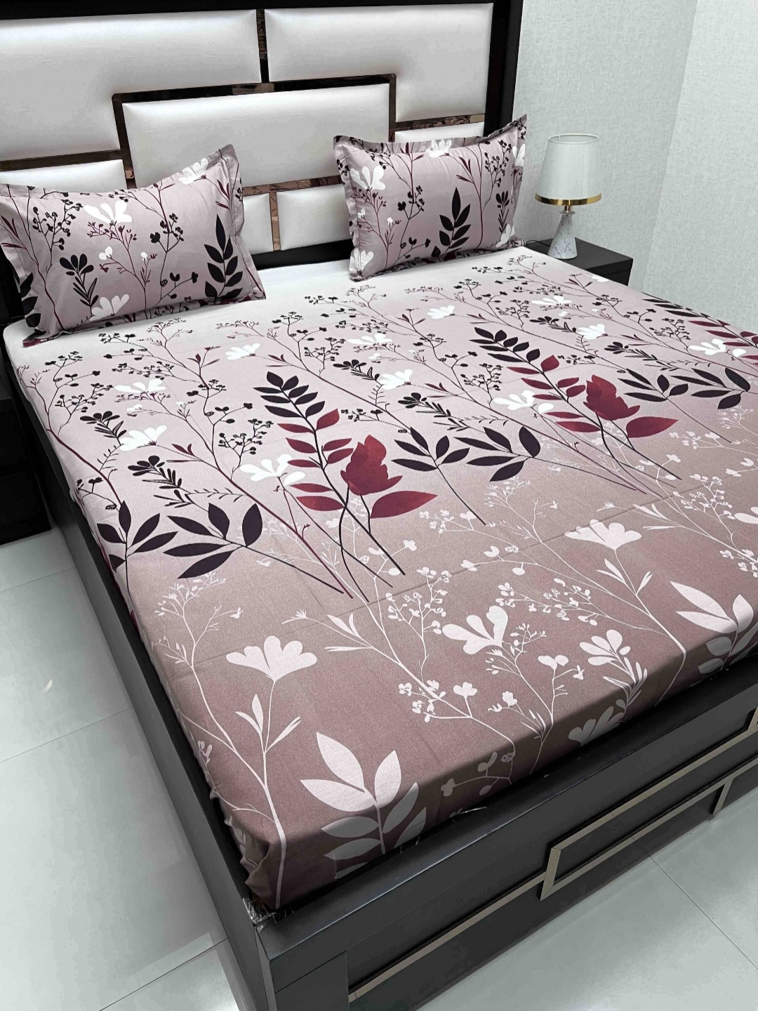 

Pure Decor Passion Fur Purple Floral Cotton 250 TC Queen Bedsheet Set 2.53 x 2.29 m