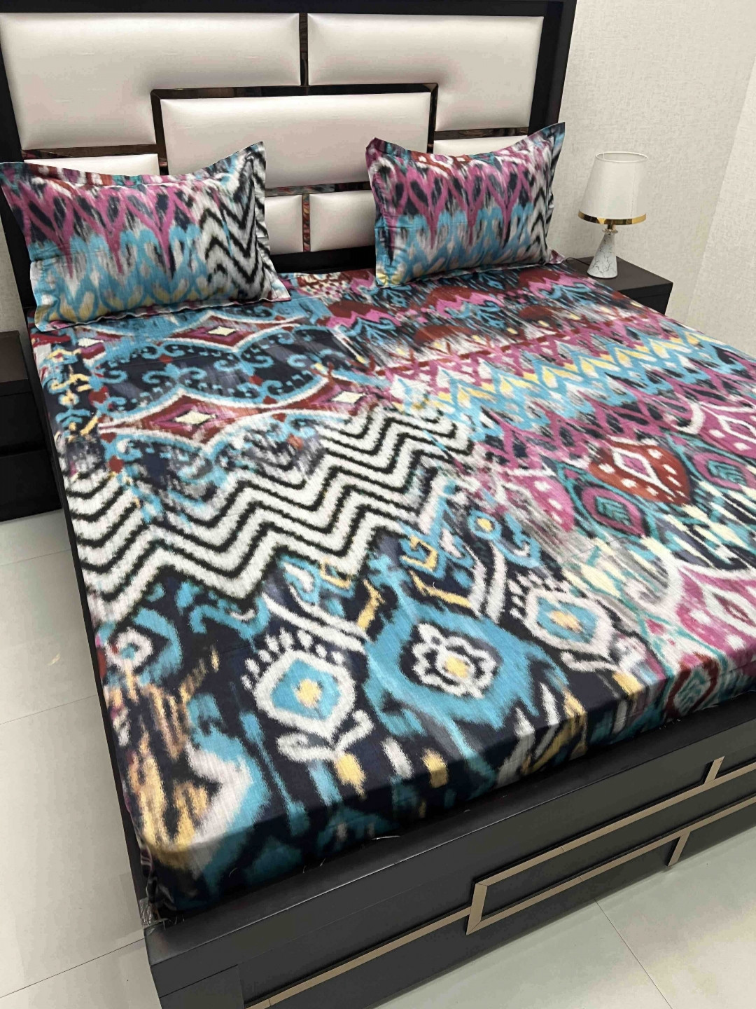 

Pure Decor Cotton King Size Double Bed Bedsheet With 2 Pillow Covers 2.74m X 2.74m, White