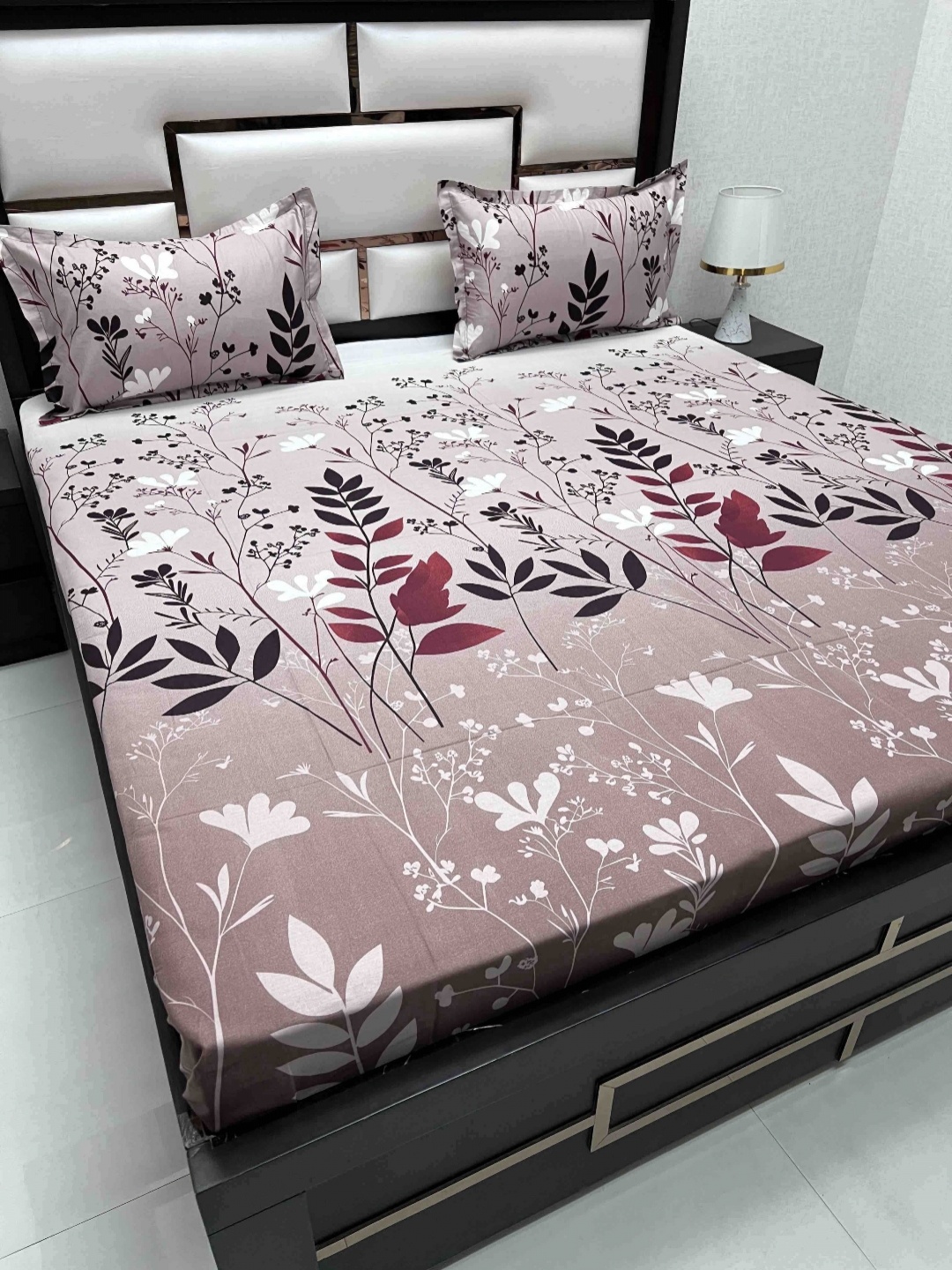 

Pure Decor Passion Fur Purple Floral Printed Cotton 200 TC Queen Bedsheet Set 2.53 x 2.29m