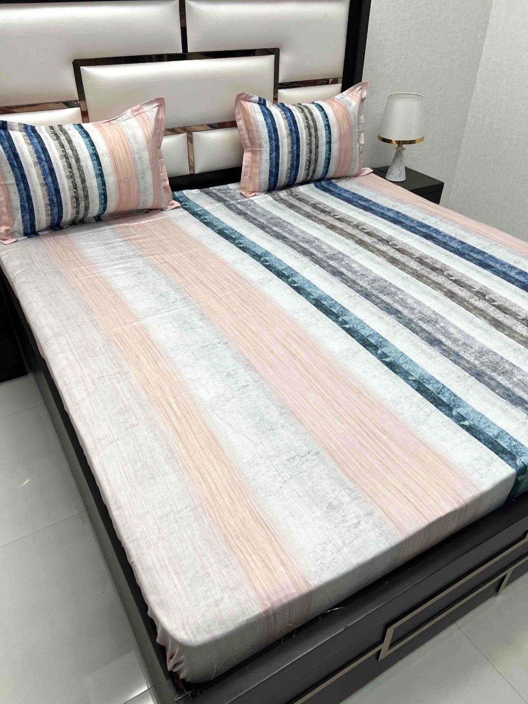 

Pure Decor Cotton King Size Double Bedsheet With 2 Pillow Covers 2.74m X 2.74m, White