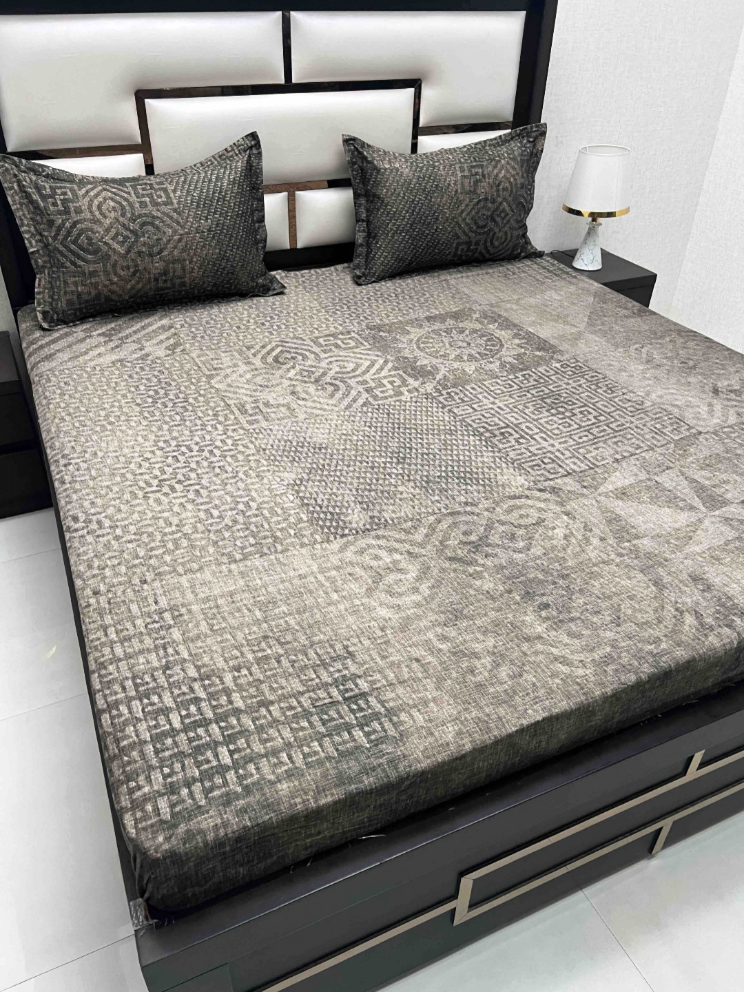

Pure Decor Cotton King Size Double Bed Bedsheet With 2 Pillow Covers 2.74m X 2.74m, Brown
