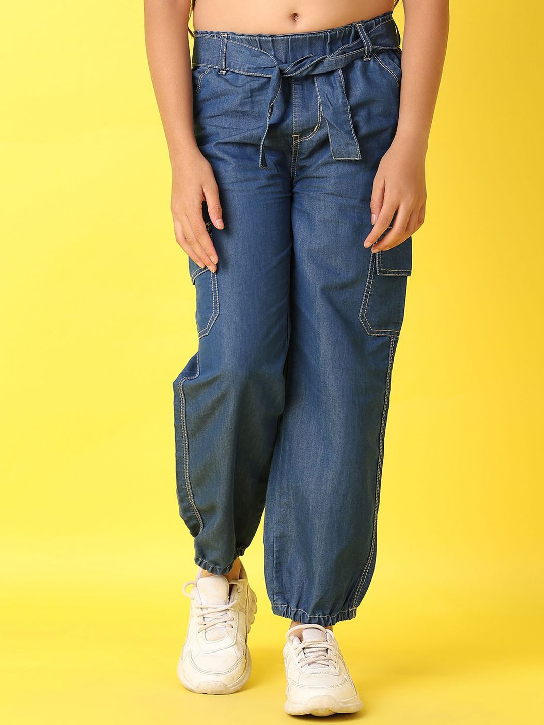

V-Mart Girls Relaxed Fit Low Distress Light Fade Jeans, Blue